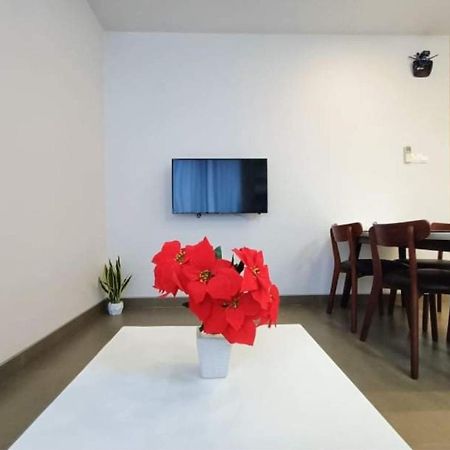 Glenwood Suites Хошимин Экстерьер фото