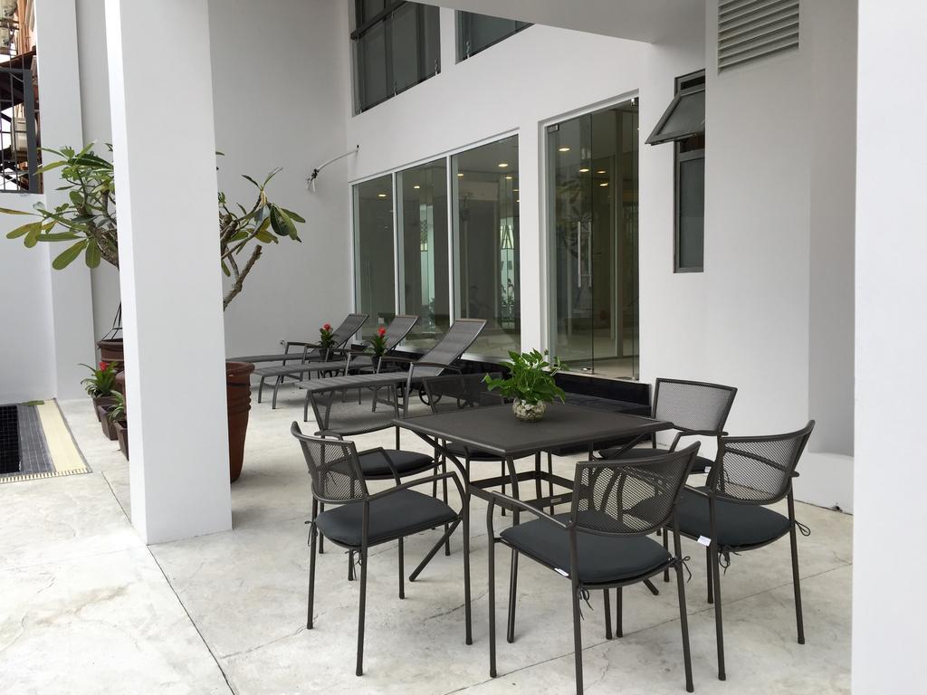 Glenwood Suites Хошимин Экстерьер фото