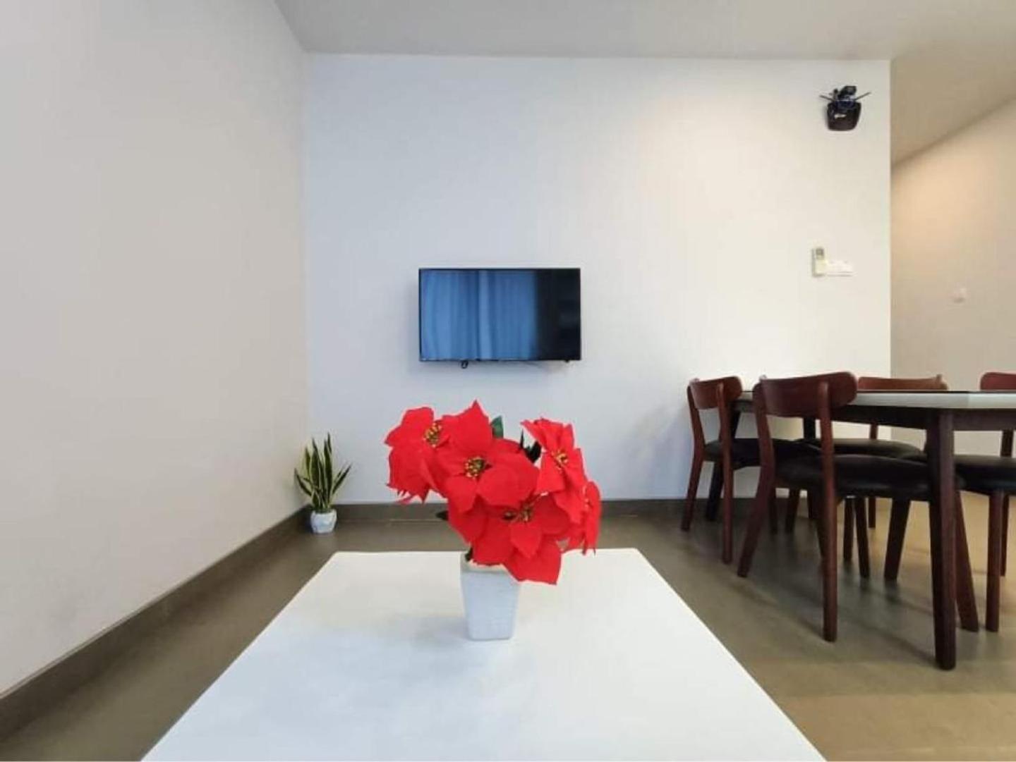 Glenwood Suites Хошимин Экстерьер фото