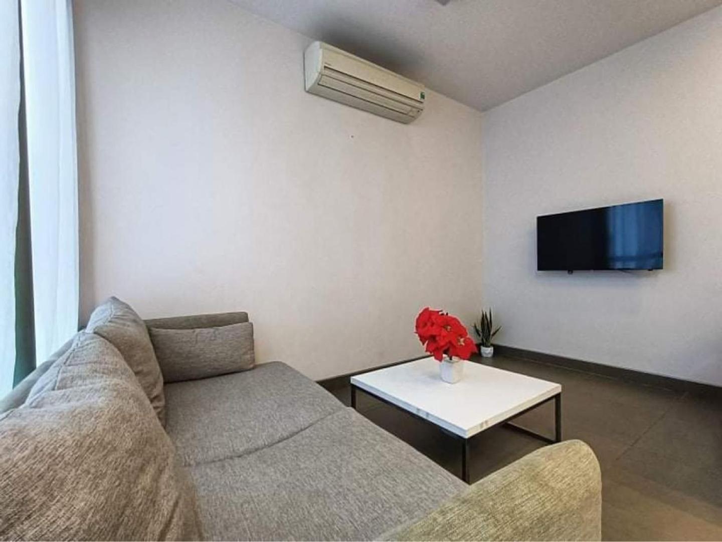 Glenwood Suites Хошимин Экстерьер фото